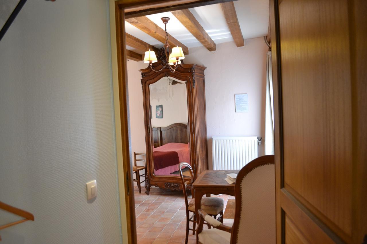 Maison D'Hotes La Chouanniere Les Bois-d'Anjou Exterior photo